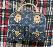 Geanta din denim LV.