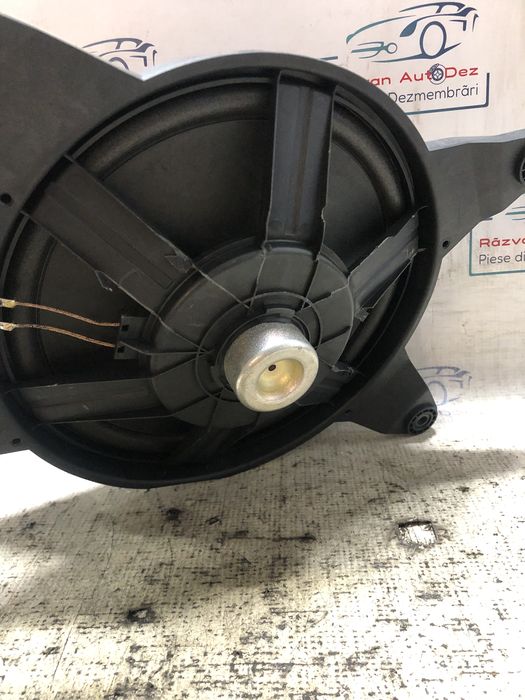 subwoofer audi a6 c7 2016