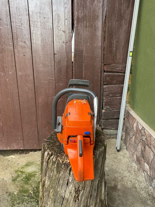 Vând husqvarna 365 stare bună