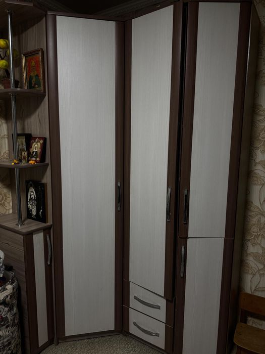 Продам шкаф самовывоз срочно