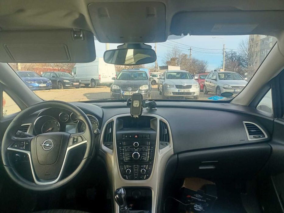 Opel Astra J 1.6 Mpi 2011 face presiune in vasul de expansiune
