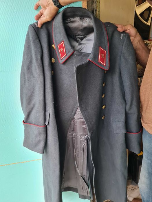 Стар милиционерски шинел
