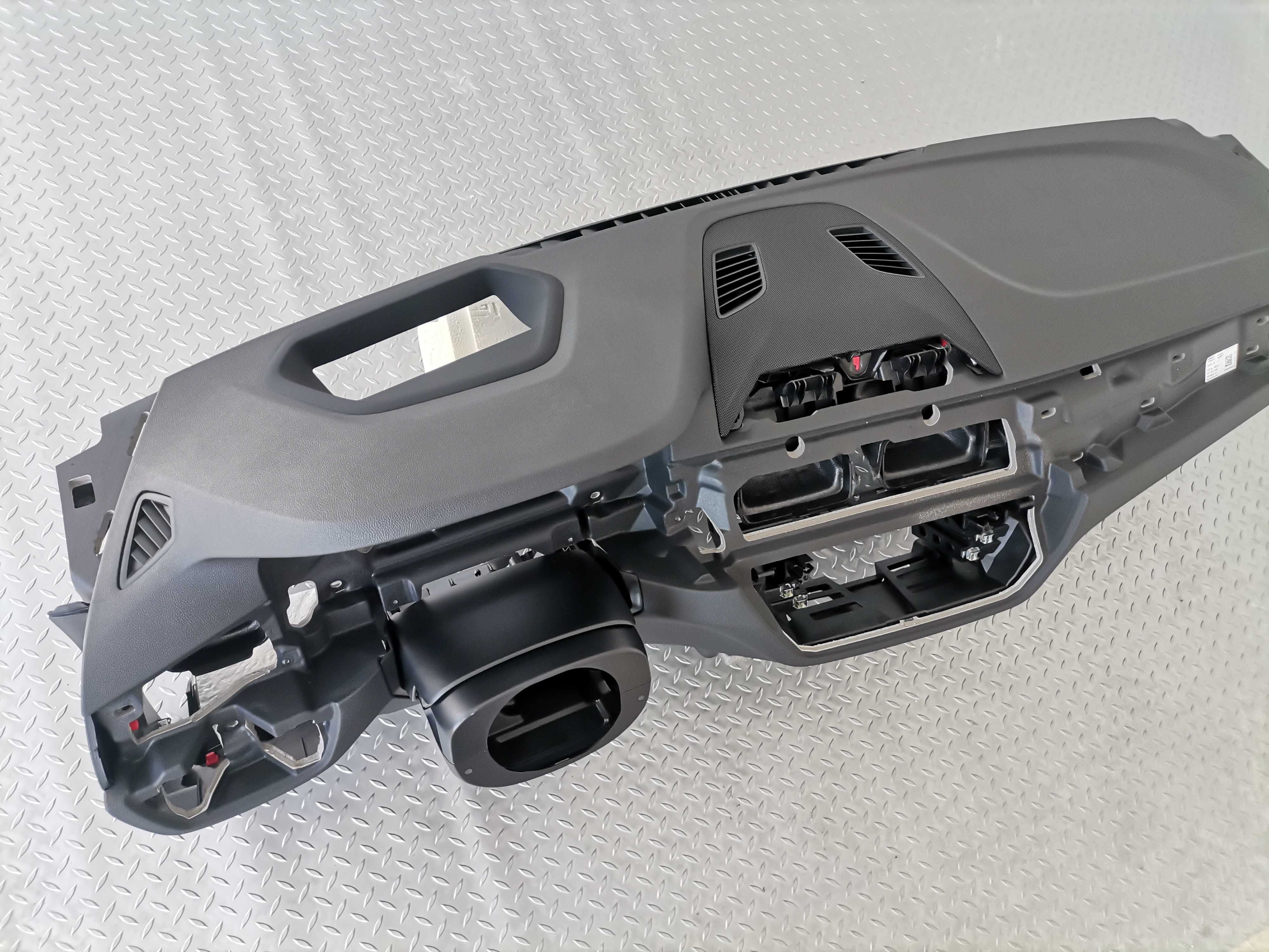 Ново Табло BMW 5 G30 G31 G38 Lci HUD Черно гума