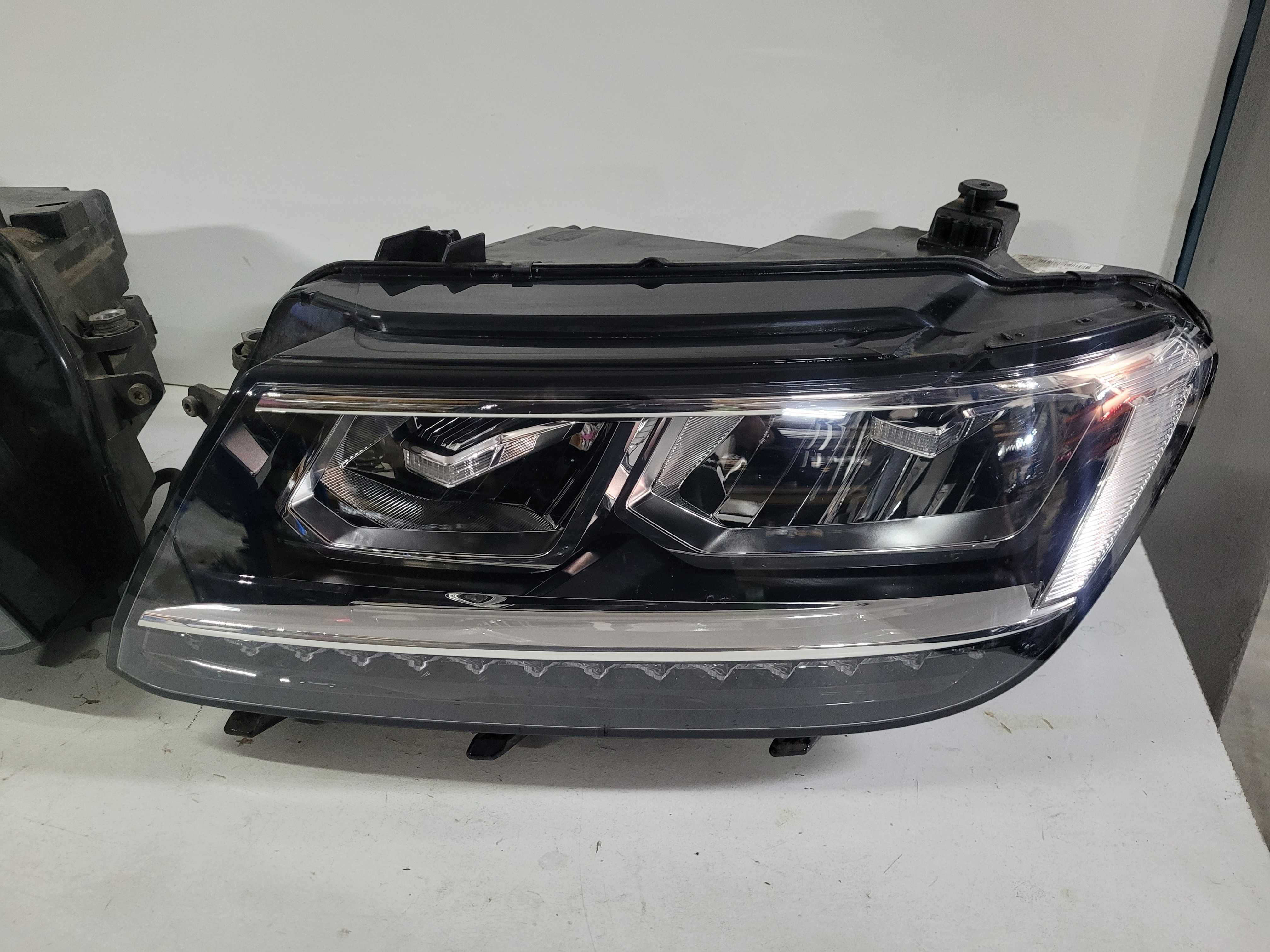 Far stanga dreapta Full Led Complet VW Tiguan 2016-2020