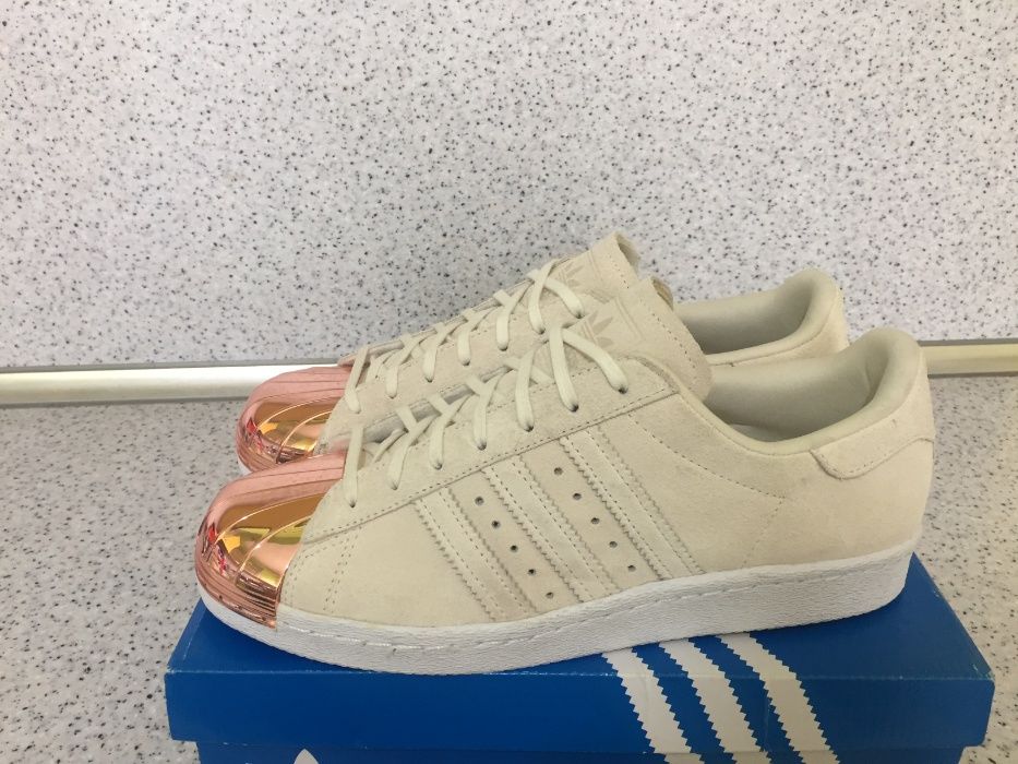 НОВО *** Оригинални Adidas Superstar 80s Metal Toe GOLD Edition