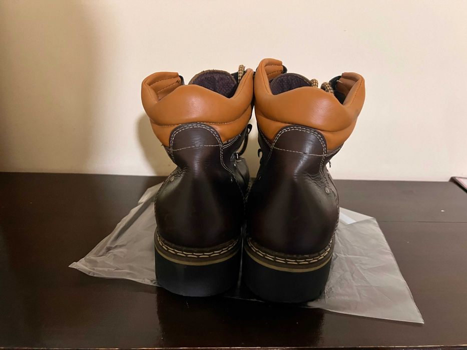 Кожени туристически обувки