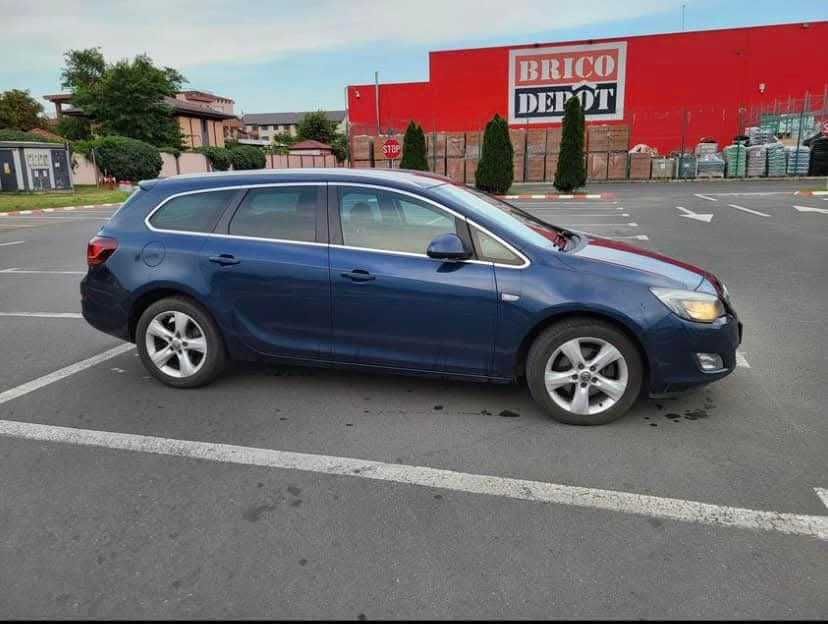 Vand Opel Asta J 2012
