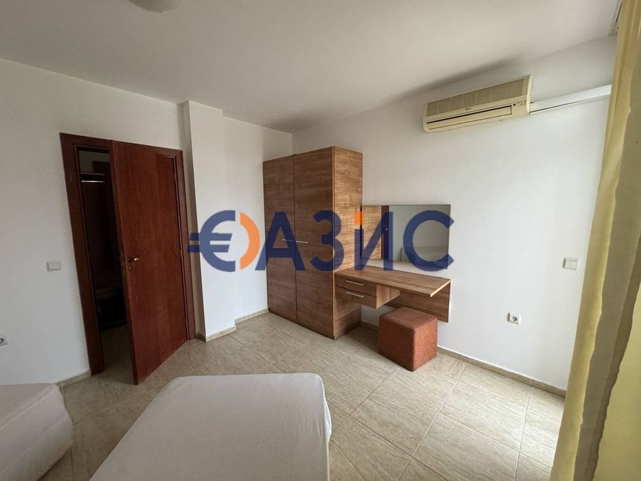 Продава се Двустаен апартамент в к.к. Слънчев бряг - 69 кв.м за 943 €/кв.м - Снимка #8