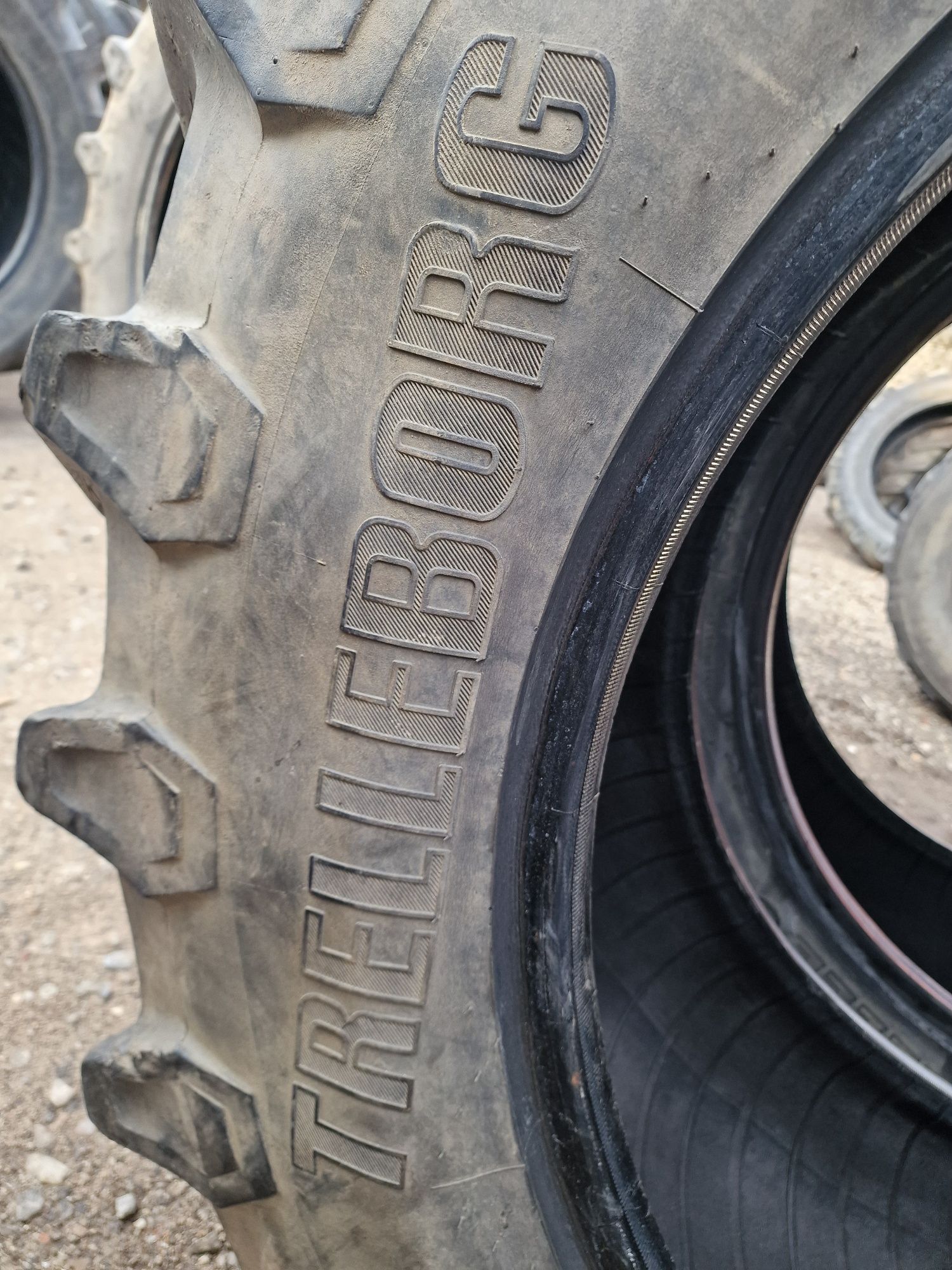 CAUCIUCURI agricole 540/65R34 marca Trelleborg