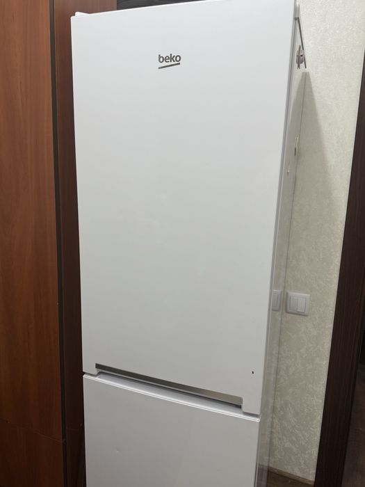 Холодильник недорого)