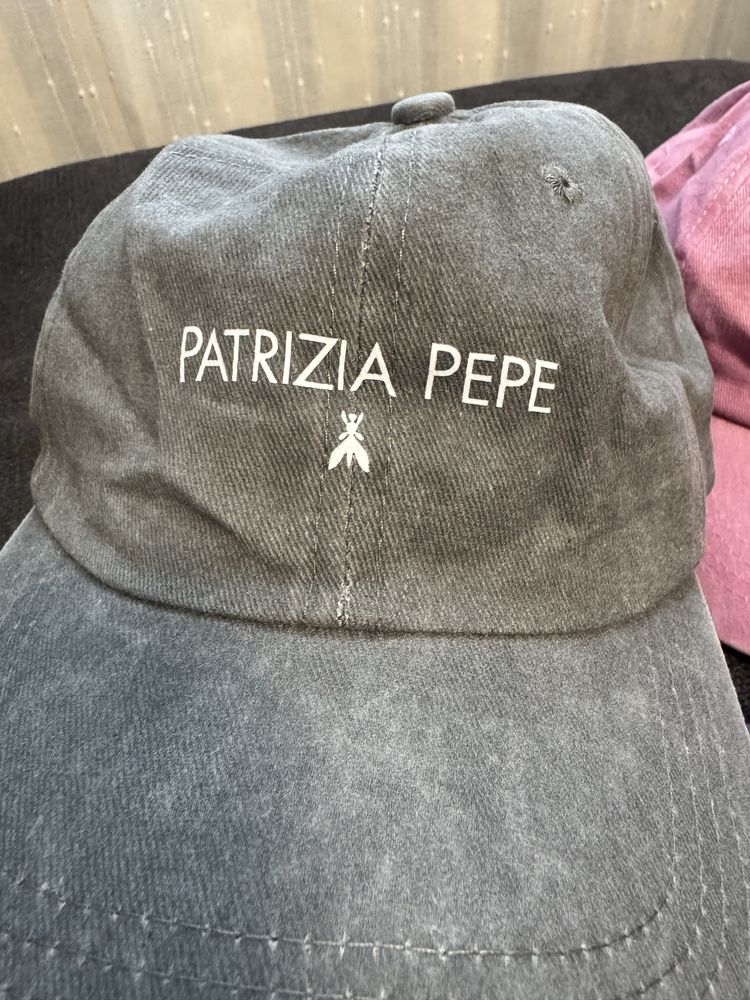 Нови шапки Patrizia Pepe