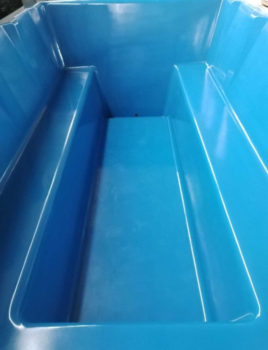 Piscina din Fibra de Sticla