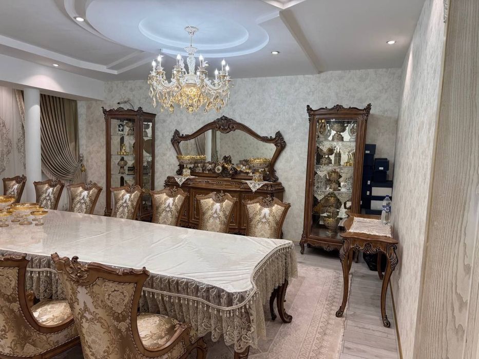 Продаётся квартира 7/4-5/5 дуплекс 331m2 Ракат махалля!