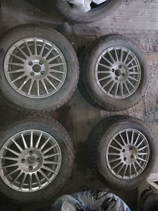Продам комплект дисков с зимней резиной