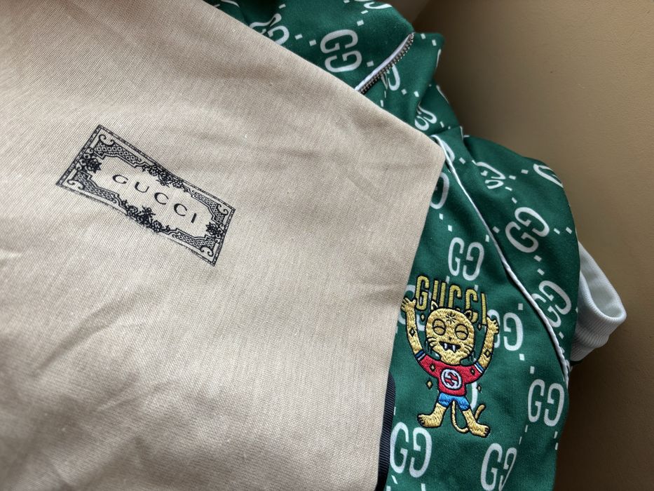 НОВО Спортен екип