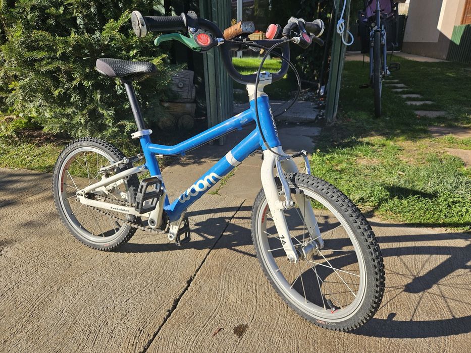 Bicicleta woom 3 cu crick lanterna si claxon cadru aluminiu