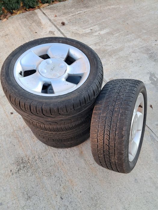 Vând cauciucuri + jante