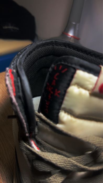 Nike jordan 1 Travis Scott