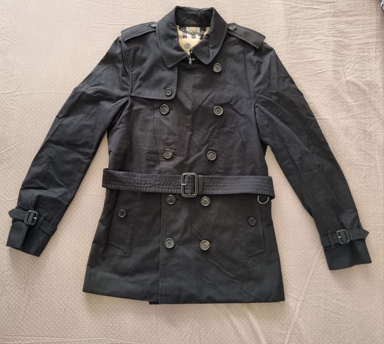 Trench Burberry pentru bărbați (măsura 46)
