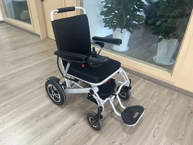 nogironlar aravasi N/A 016