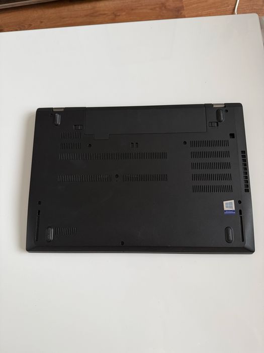 Лаптоп Lenovo ThinkPad T580 core-i5 8250U 16GB RAM