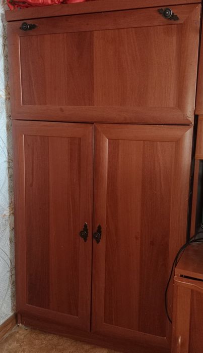 Отдам даром  мебель