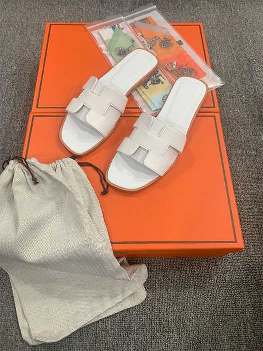 Papuci de damă din piele