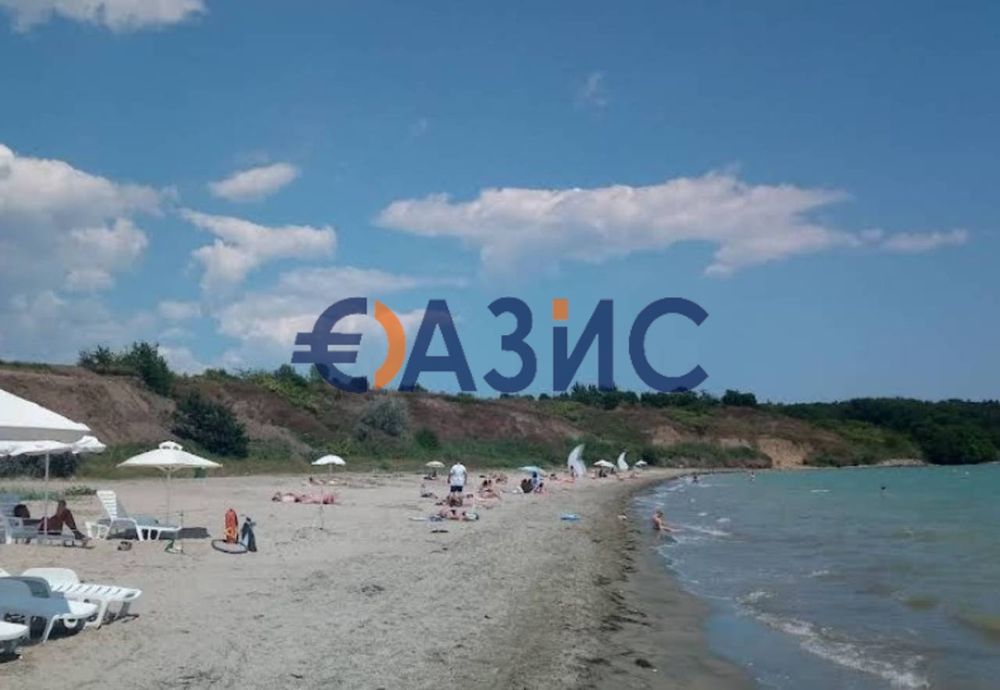 Двуетажна къща без такса поддръжка в комплекс "Морски Излед", между