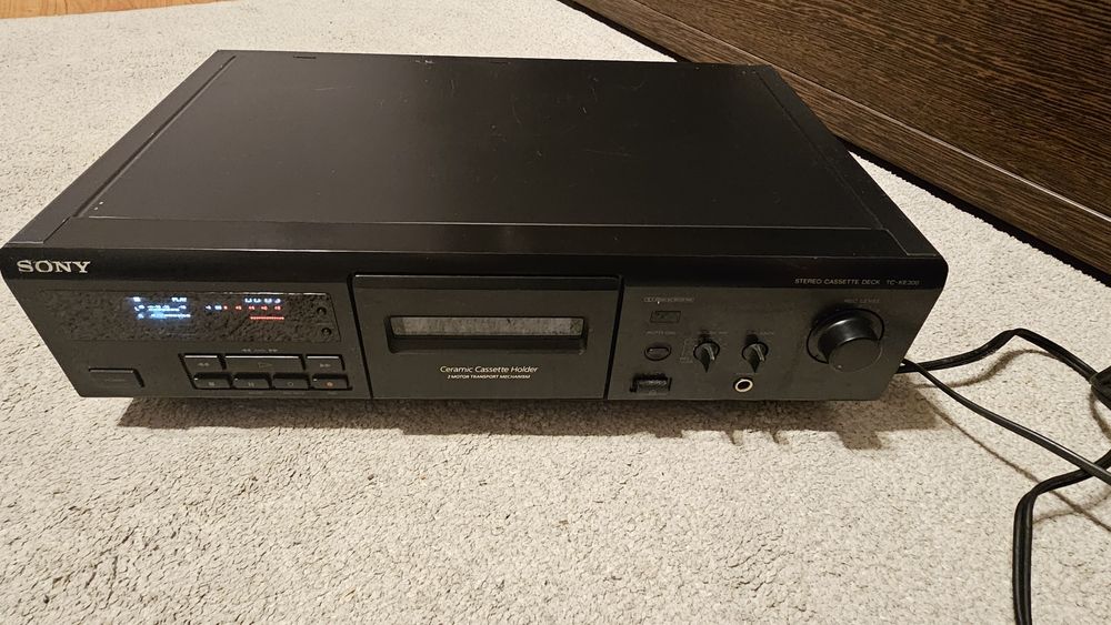 Casetofon / deck Sony TC-KE300, doua capete.