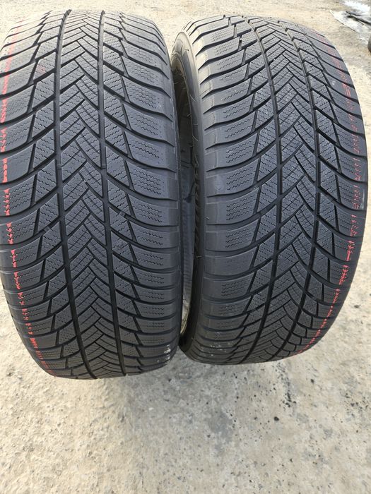 Vând anvelope iarna 225/55/18 225/55r18 BRIGESTONE