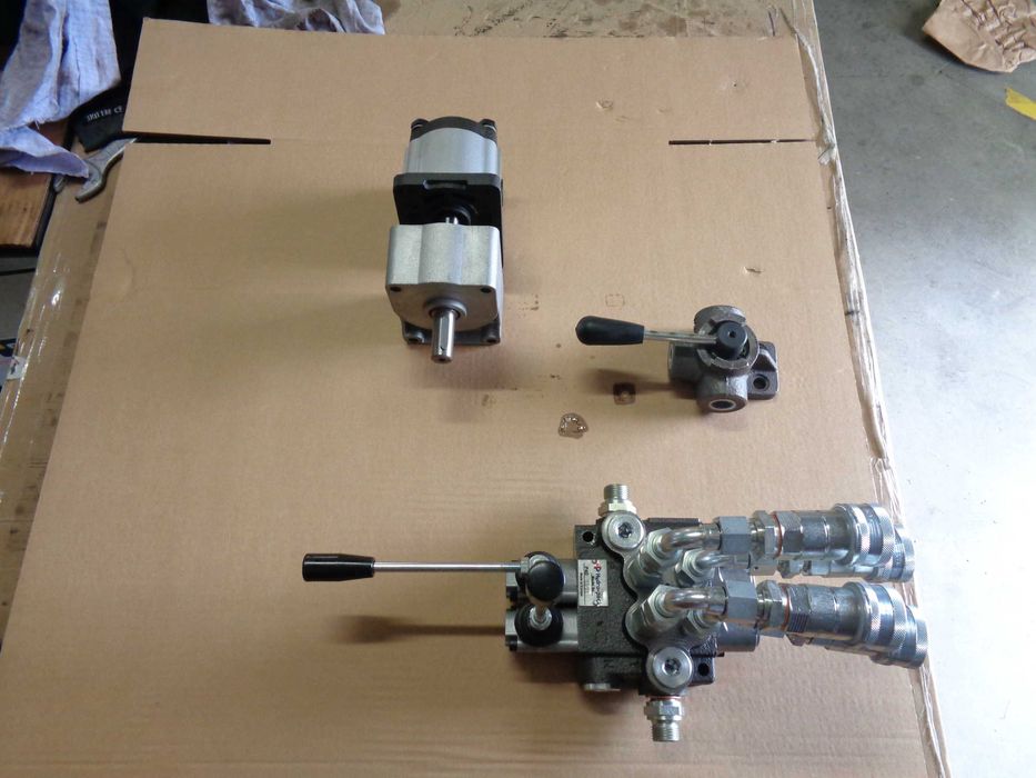 Kit hidraulic presiune ridicare tractor kit modificare tractoare