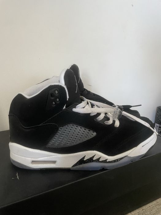 Jordan 5 black & white