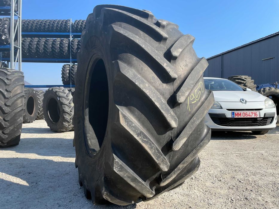 600/65r28 cauciucuri second hand pt john deere fata