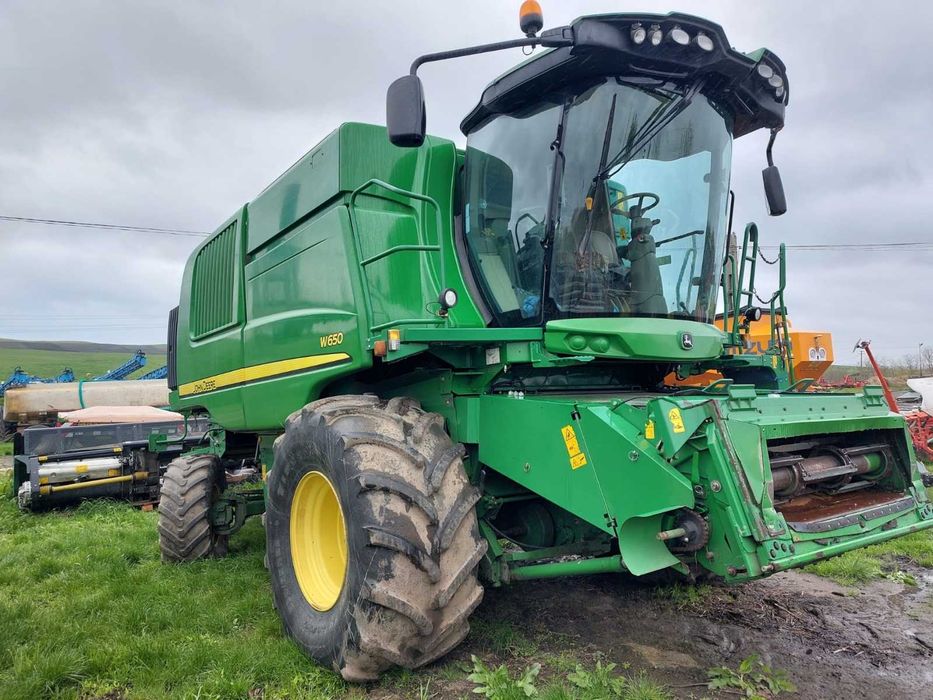 combina john deere w650 4x4