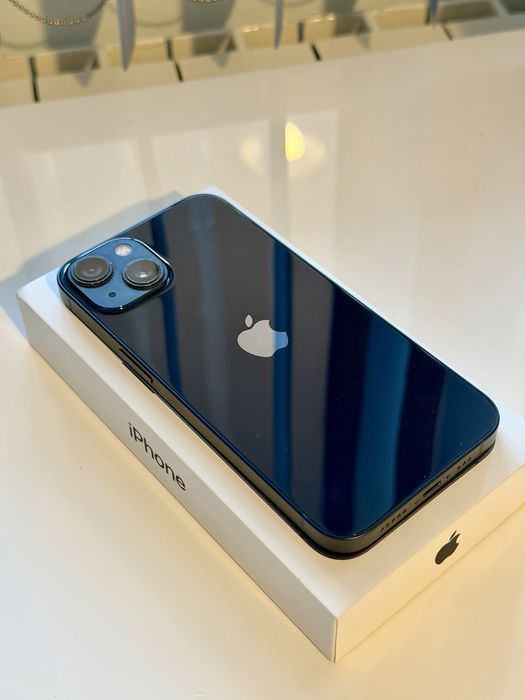 iPhone 13 Midnight 256GB