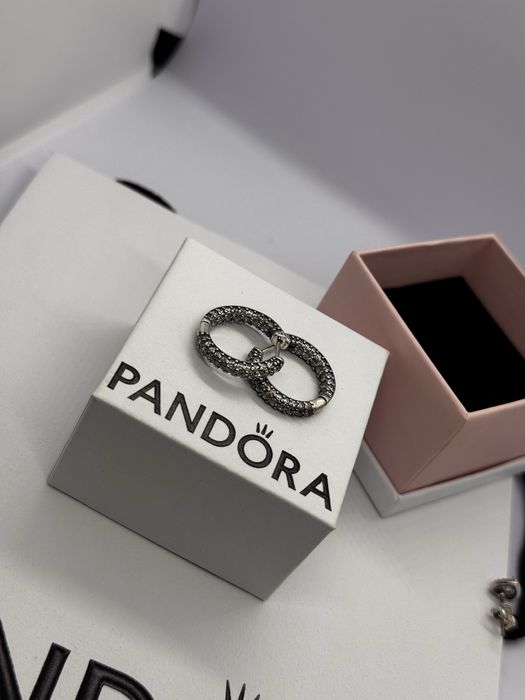 Пандора обеци Pandora