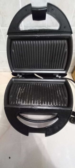 Gratar electric, sandwishmaker
