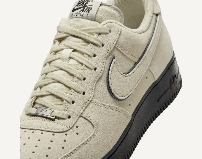 Nike Air Force 1'07 LV8