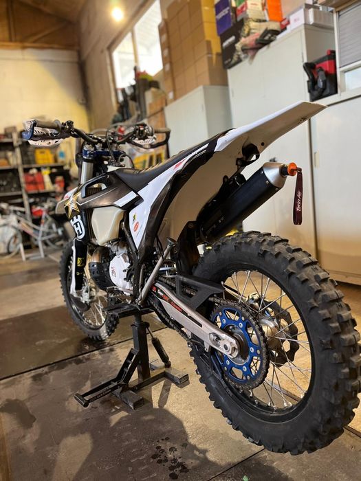 Husqvarna TE 300i Rockstar edition