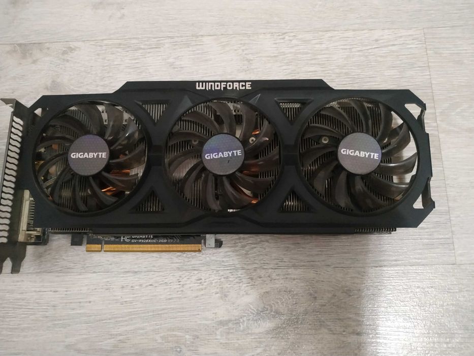 Видеокарта Radeon R9 280x
