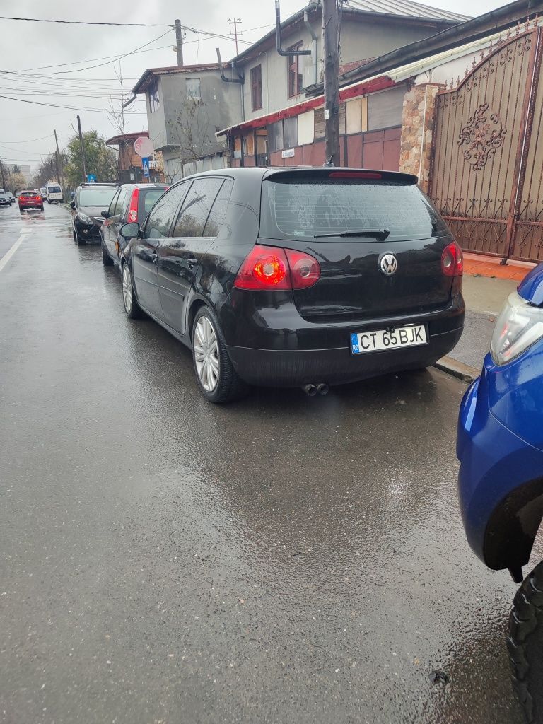 Volkswagen  Golf 5