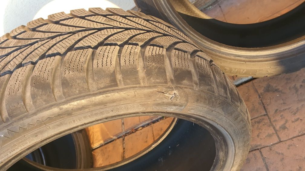Зимни гуми MAXXIS 245/40/18