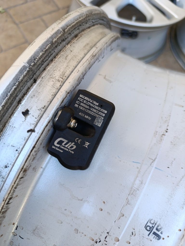 Оригинални джанти за Нисан 5х114.3 17 цола TPMS