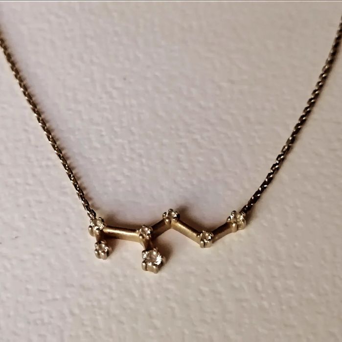 Сребърно колие със съзвездие