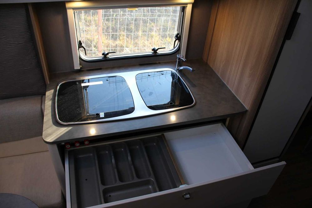 Rulota Burstner Premio 460TS