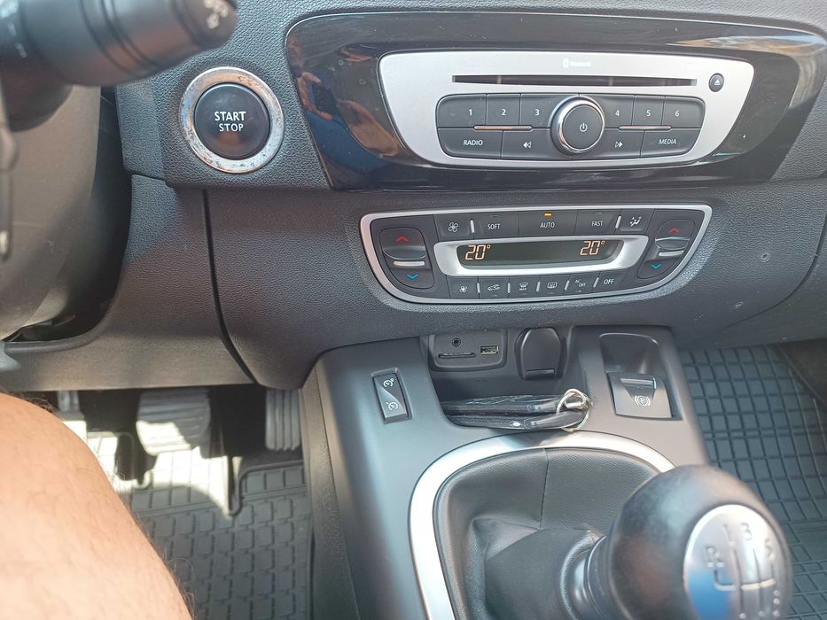 Renault Grand Scenic  2015 Diesel 1.6 DCI BOSE EDITION 5 Locuri