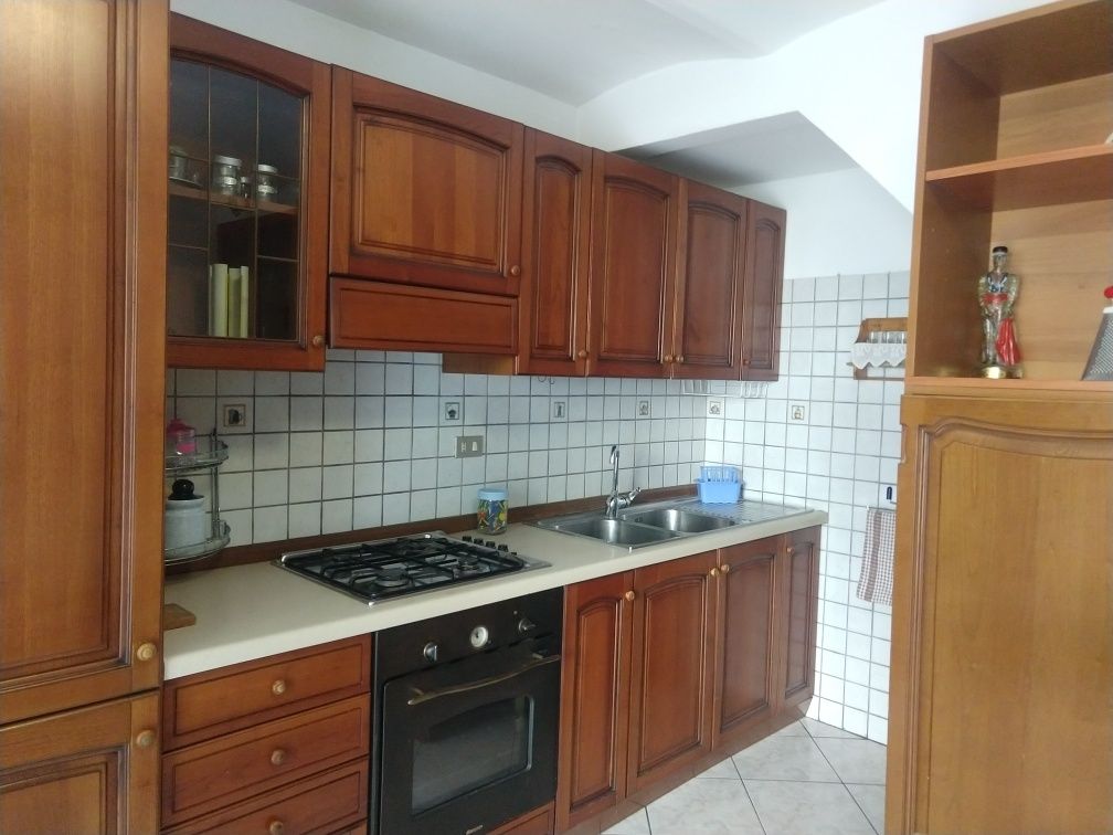 Продавам хубава къща,готова за живеене,в LUCITO(Campobasso )-ИТАЛИЯ