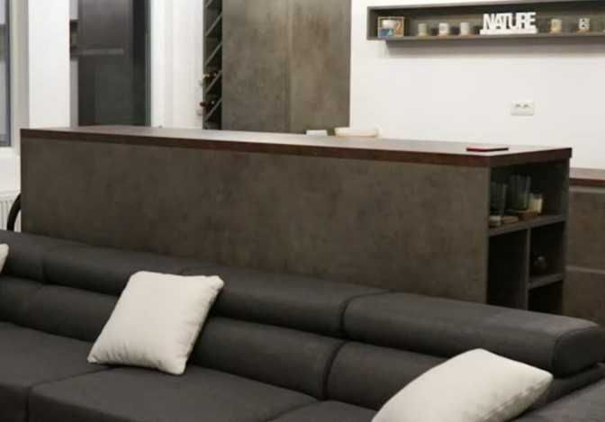 Vand mobilier tip bar Egger cu scaune bar Ikea