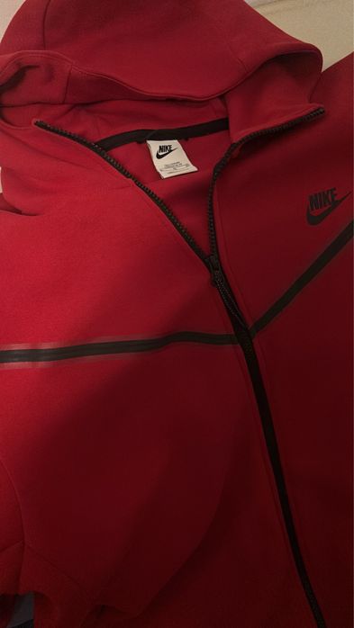 Hanorac Nike tech fleece rosu XL