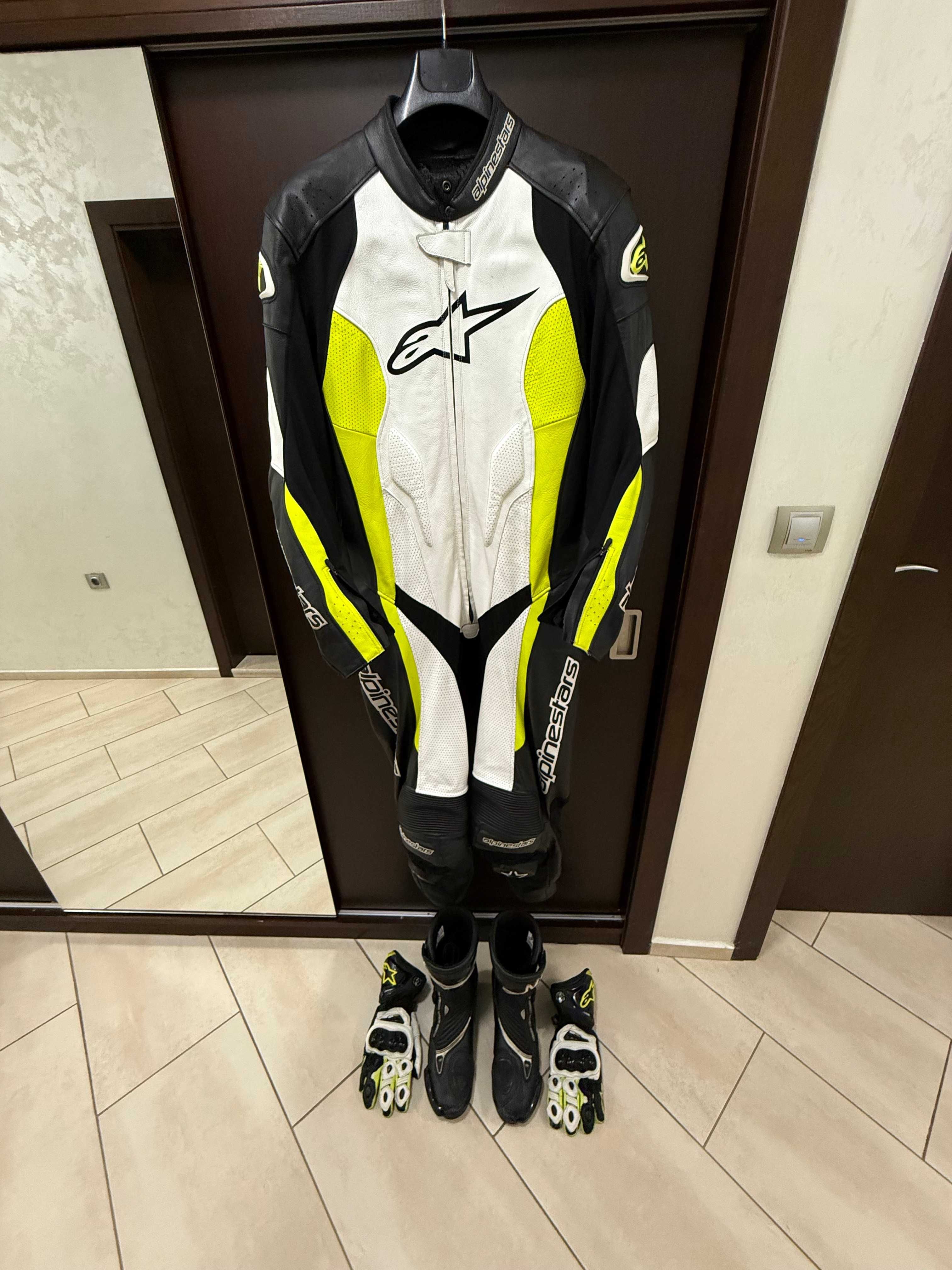 Цял екип Alpinestars Challenger за мотор за писта Ботуши SMX PLUS